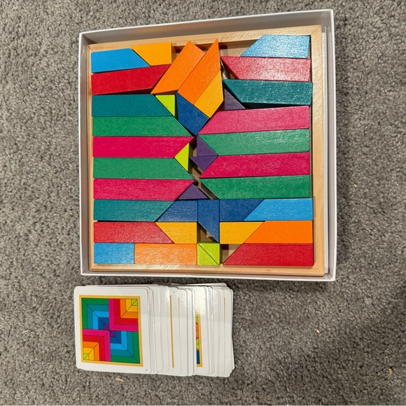 Pattern Play Game - Picture 2 of 2